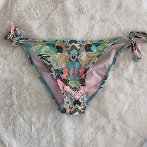 NWOT Swim bottoms